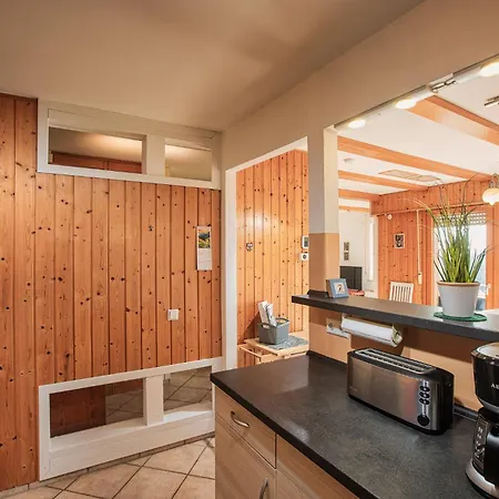 Stefan - Sauna - Terrasse - Mit Bettwaesche & Handtuecher Apartment Lossburg