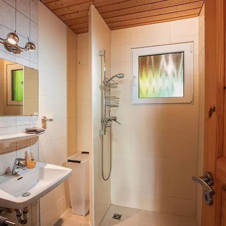 Stefan - Sauna - Terrasse - Mit Bettwaesche & Handtuecher アパート